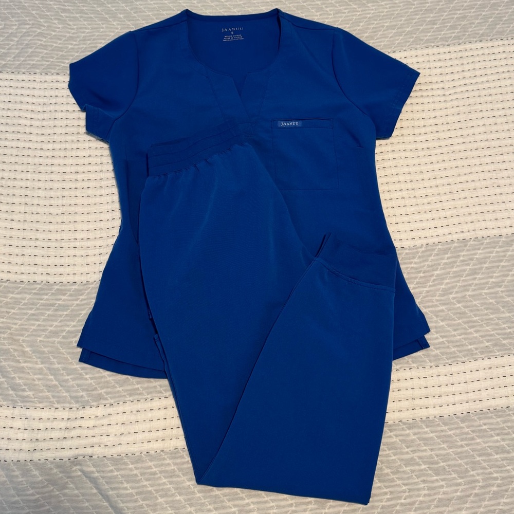 JAANUU Royal Blue Scrub Set